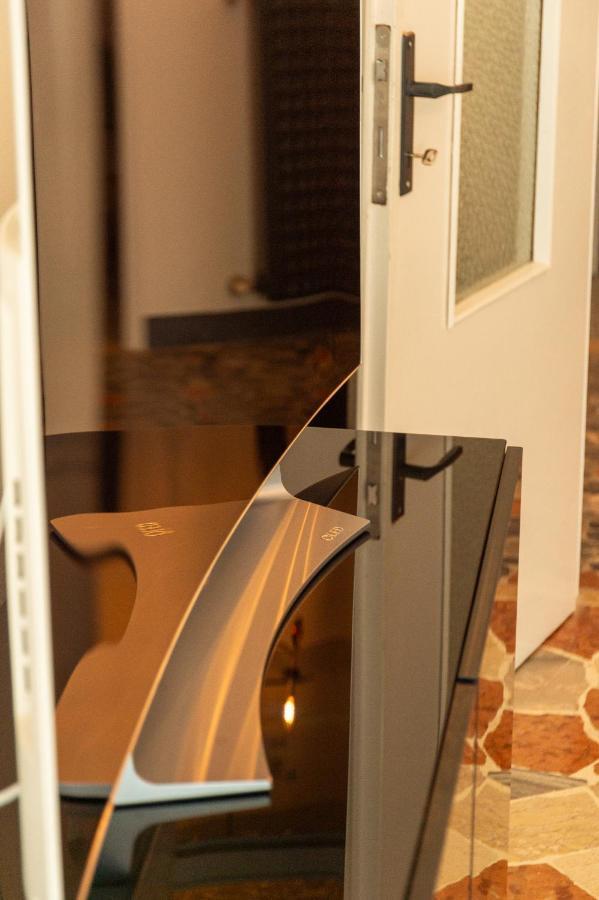 Ca Glera - Vintage Design Apartment Revine Lago エクステリア 写真
